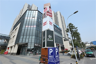 標(biāo)識(shí)標(biāo)牌向精神堡壘的轉(zhuǎn)變