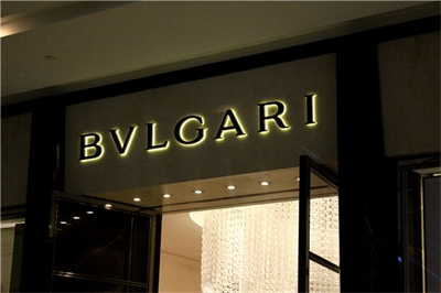 傳統(tǒng)燈箱與水晶燈箱的對比優(yōu)勢 傳統(tǒng)燈箱與水晶燈箱的對比優(yōu)勢