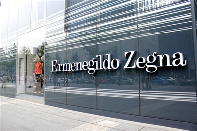 戶外數(shù)字標牌的成本與亮度持久性 戶外數(shù)字標牌的成本與亮度持久性